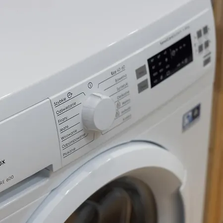 B 101 * ポビエロボ